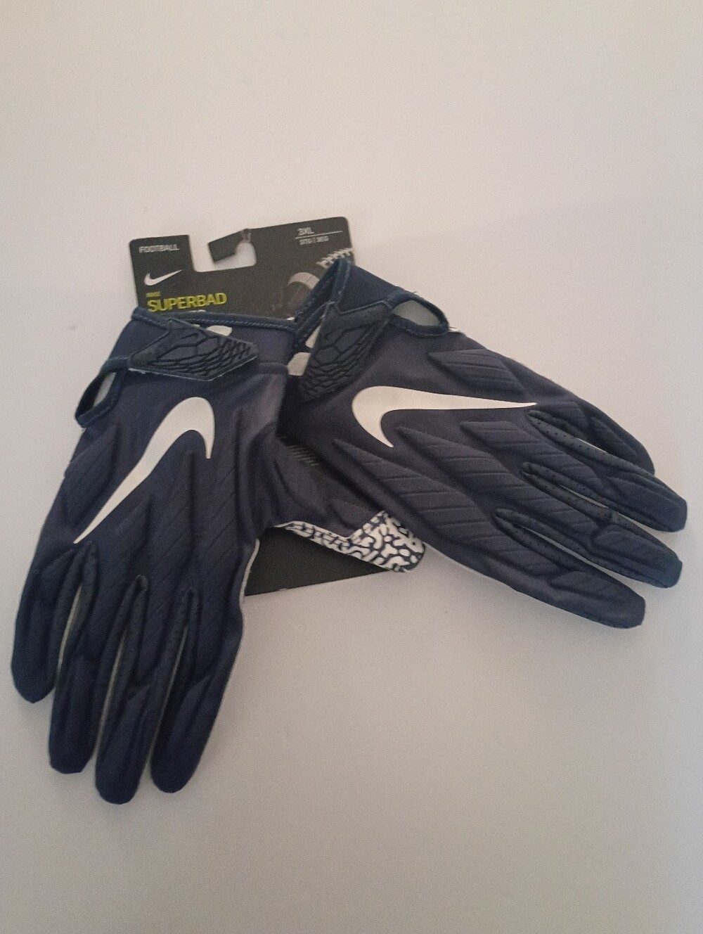 Nike - Picture 3 of 6